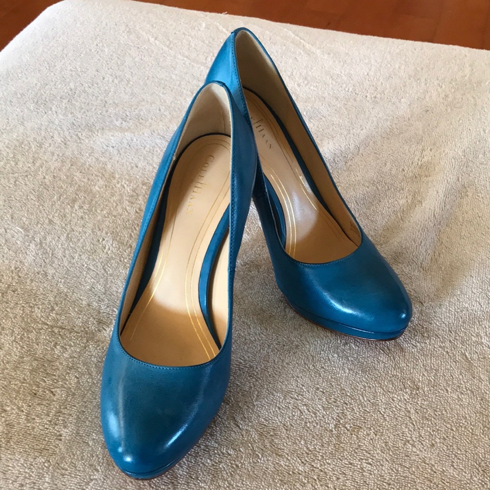 Cole Hann, Nike Air heels.